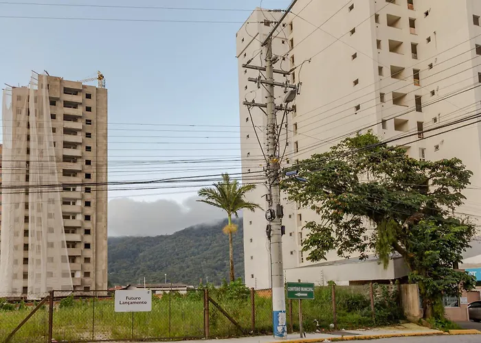 Vista Atlantico: Cond. Arborizado Em Itapema P1474