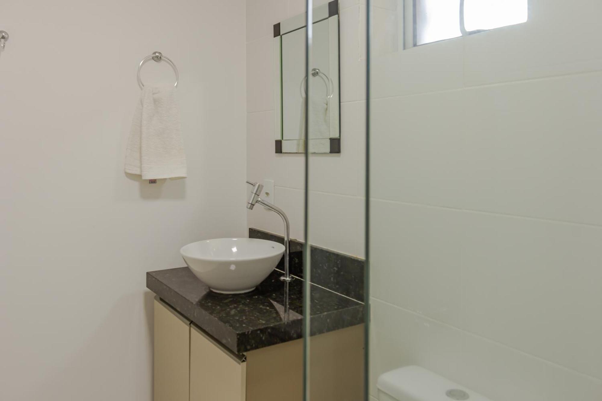 Vista Atlantico: Cond. Arborizado Em P1474 Apartment *
