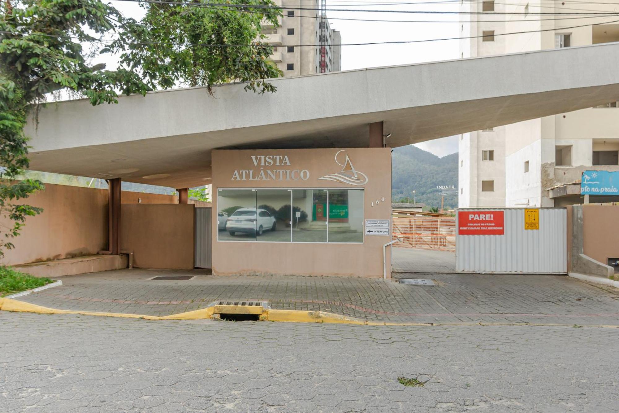 Apartment Vista Atlantico: Cond. Arborizado Em P1474