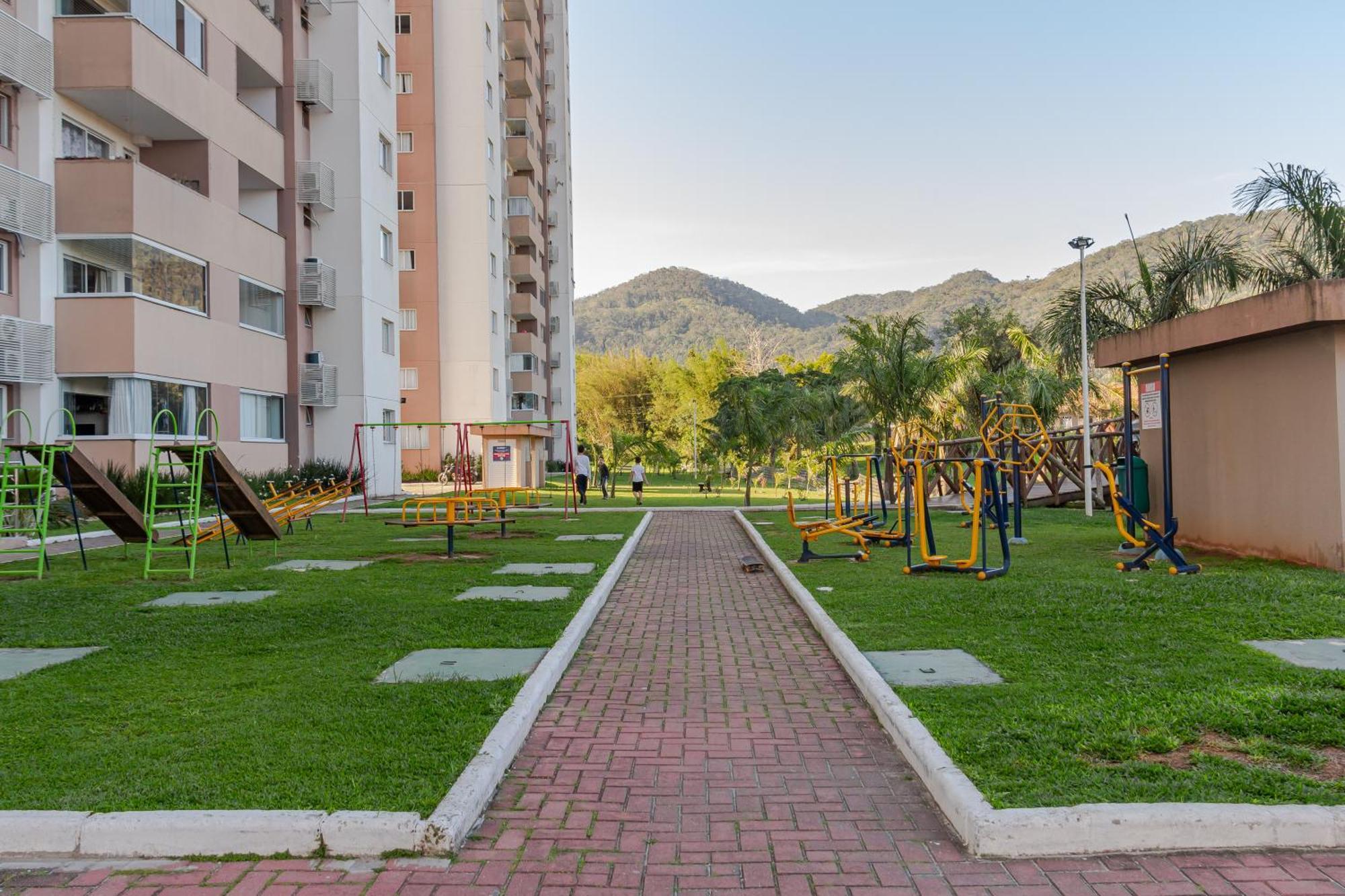 Vista Atlantico: Cond. Arborizado Em P1474 Apartment